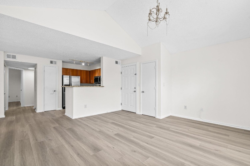 Building Photo - 1125 Crystal Way