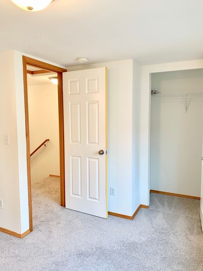 Building Photo - 12043 33rd Ave NE