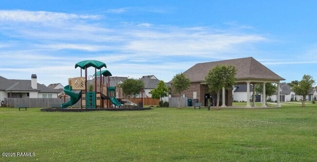 Building Photo - 109 Easy Rock Landing Dr