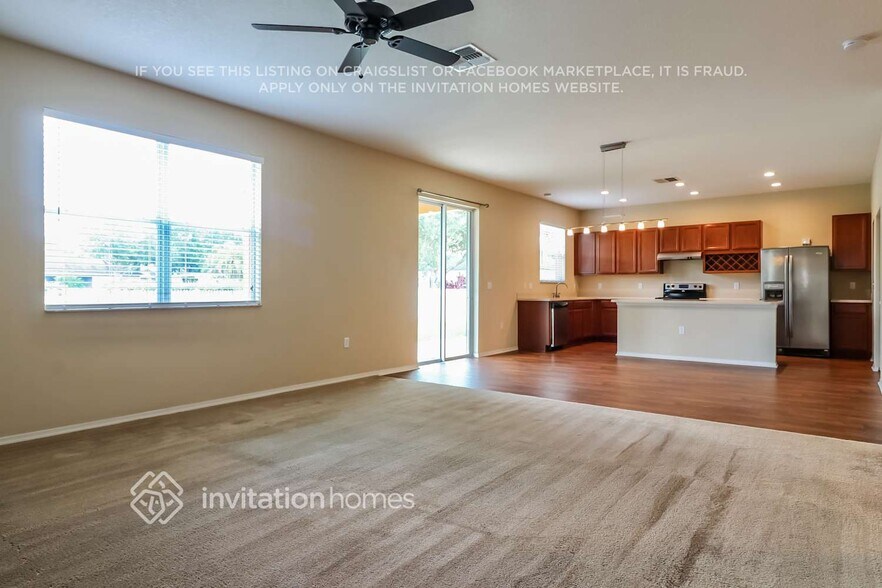 Building Photo - 4330 Fieldview Cir