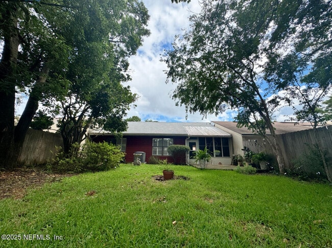 Building Photo - 3548 Tiara Way W