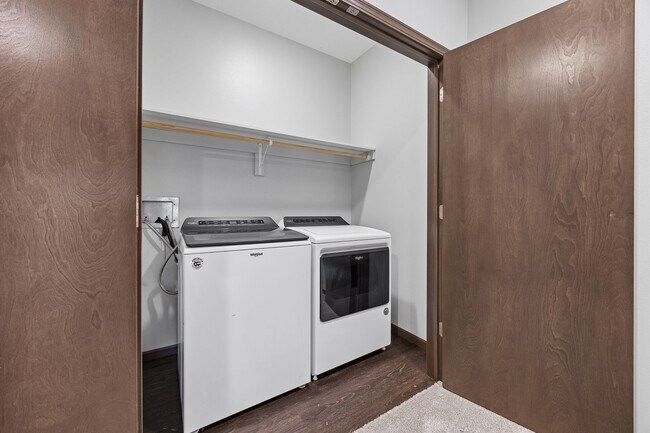 Building Photo - Large Townhome In Kingston Neighborhood Just Blocks From Downtown