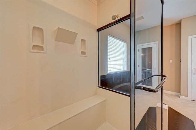 Building Photo - 14303 Reissen Ln