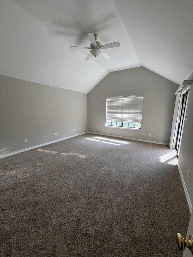 Building Photo - 148 Long Pointe Dr