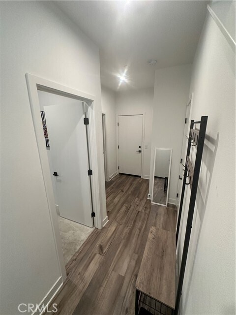 Building Photo - 1615 W Cara Dr