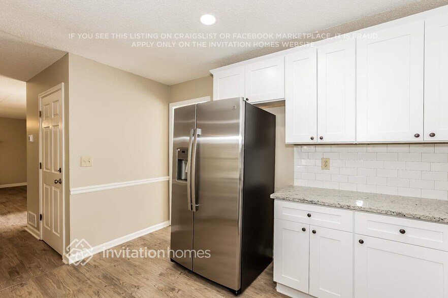 Building Photo - 2357 June Springs Dr SW