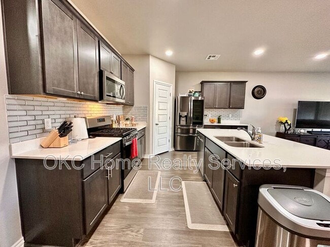 Building Photo - 10341 NW 26th St