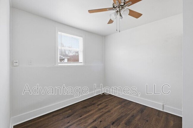 Building Photo - 1015 N Scott Ave