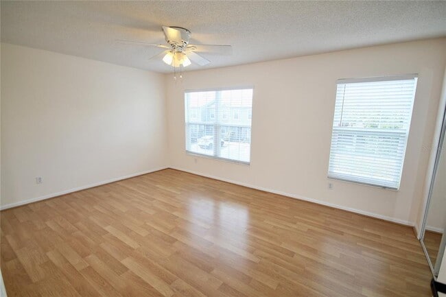 Building Photo - 4419 Brook Hollow Cir