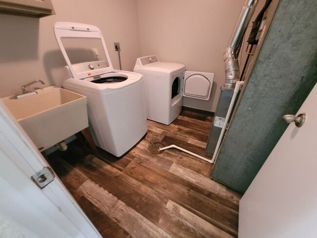 Building Photo - 1114-1116 East McKinley Avenue