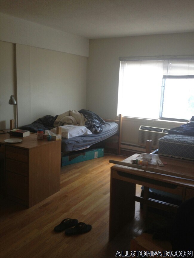 Building Photo - 1110 Commonwealth Ave