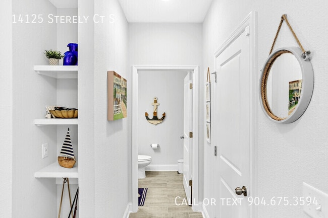 Building Photo - 14125 Sterely Ct S