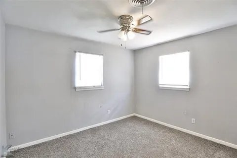 Building Photo - 2317 Glendale Dr