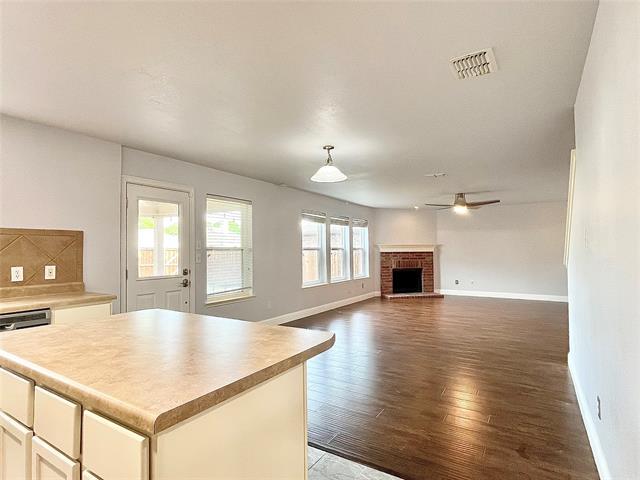 Building Photo - 3913 Plymouth Dr