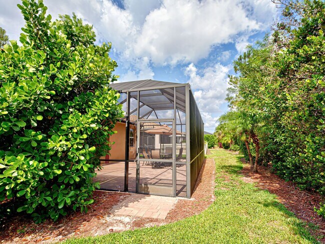 Building Photo - Stoneybrook at Venice; 4bd/2ba home