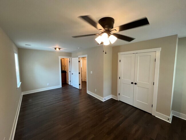 Building Photo - 1775 Ralee Dr