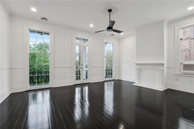 Building Photo - 1625 Second Street Unit 2