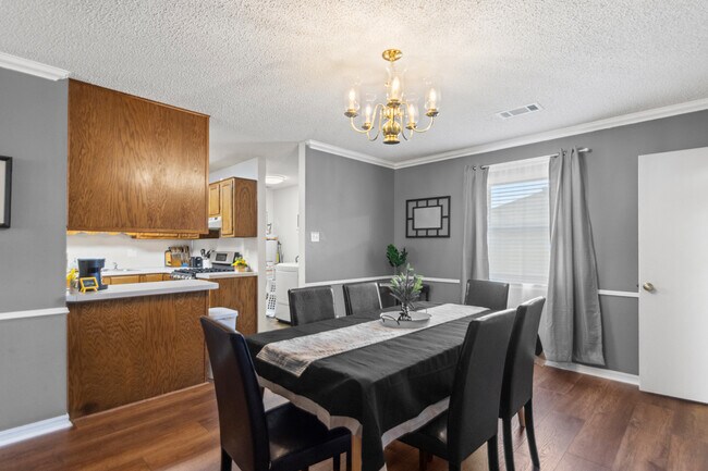 Building Photo - 106 Willow Grove Ct