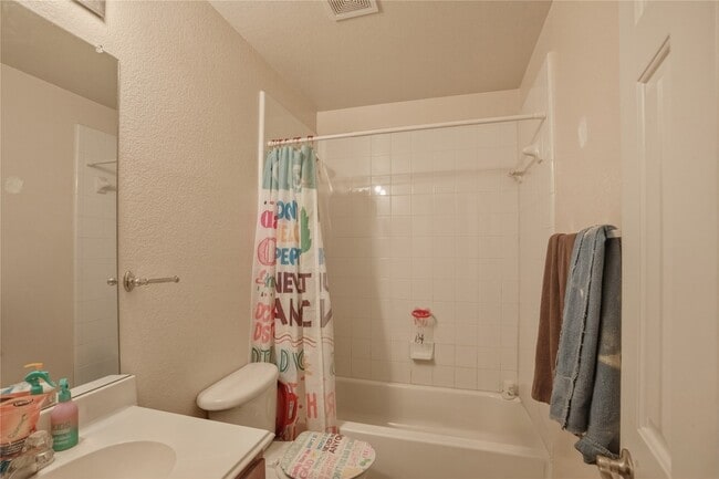 Building Photo - 3825 Cane River Rd