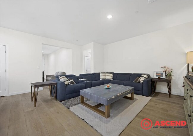 Building Photo - Modern 3 Bed, 2 Bath Home with Solar & Full Appliance Package