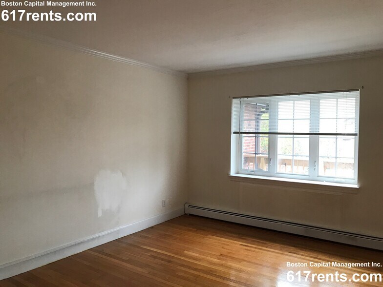 Building Photo - 8 Mt Ida St