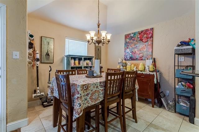 Building Photo - 1120 Whispering Meadows