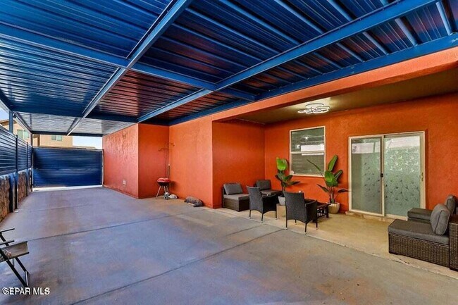 Building Photo - 14441 Eastbrook Dr