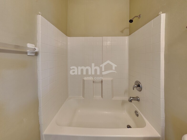 Building Photo - 1134 Serengeti Way