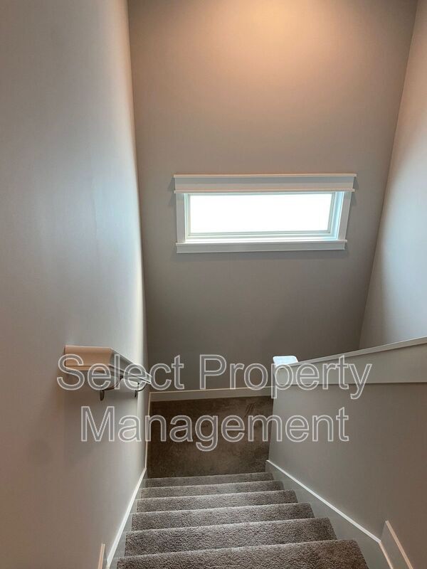 Building Photo - 12581 Berkhill Cv