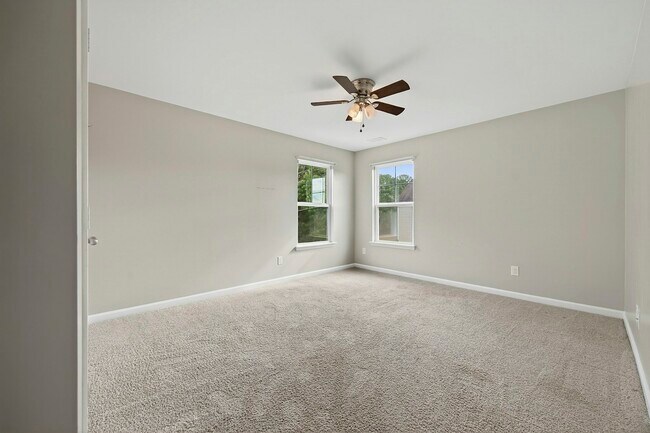 Building Photo - 194 Cypress Forest Dr