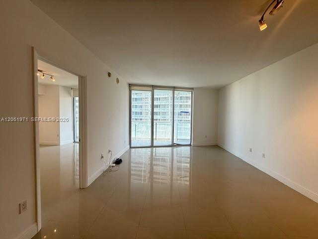 Building Photo - 475 Brickell Ave