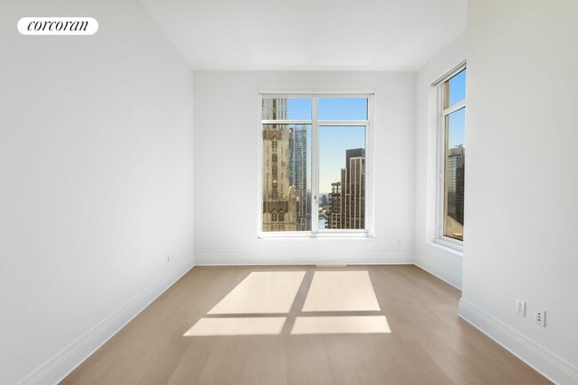 Building Photo - 30 Park Pl