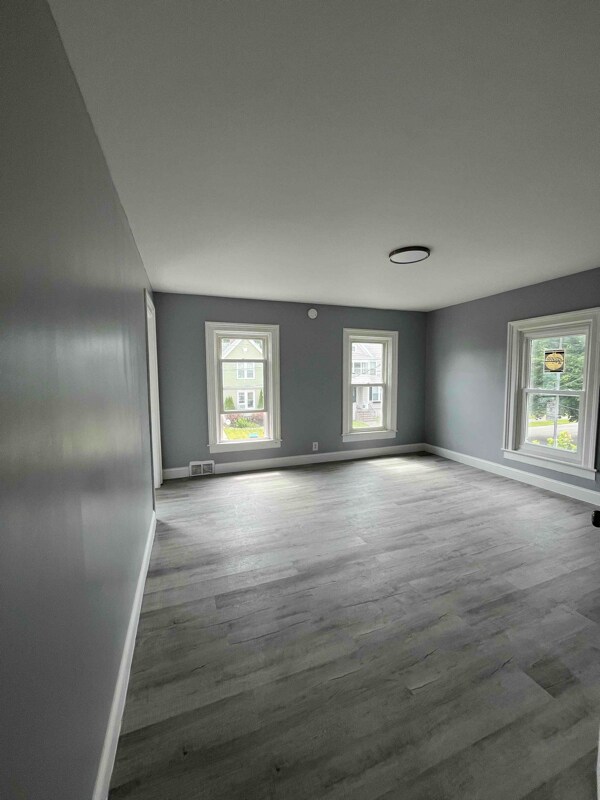 Building Photo - 414 N Bellinger St