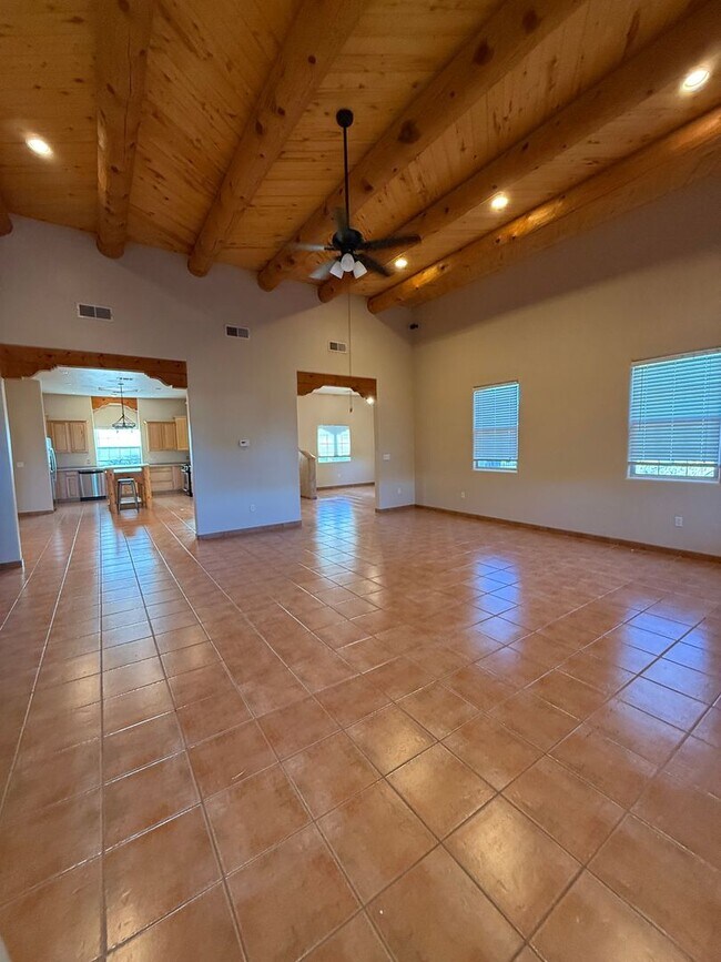 Building Photo - 3878 Stoneybrook Cir