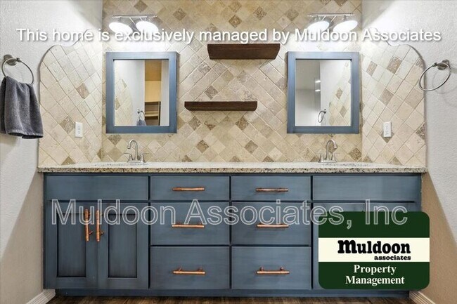 Building Photo - 13569 Park Meadows Dr