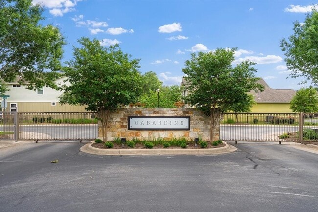 Building Photo - 12204 Barras Branch Dr