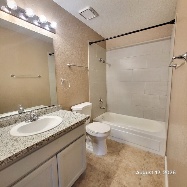 Building Photo - 5044 S Rainbow Blvd