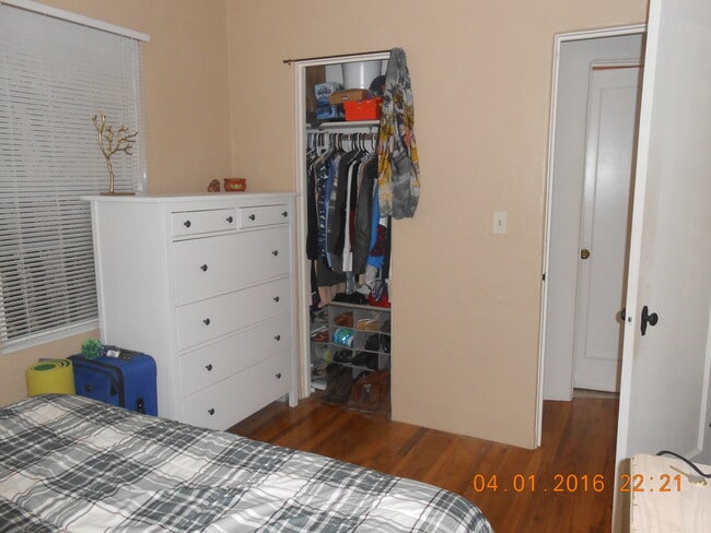 Building Photo - 737 Leff St