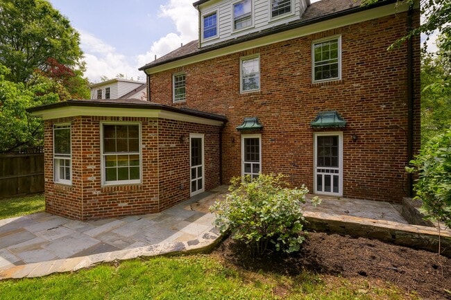 Building Photo - Charming & Spacious Colonial in N Cleveland Park w/Park-Like Rear Garden & Detached Garage