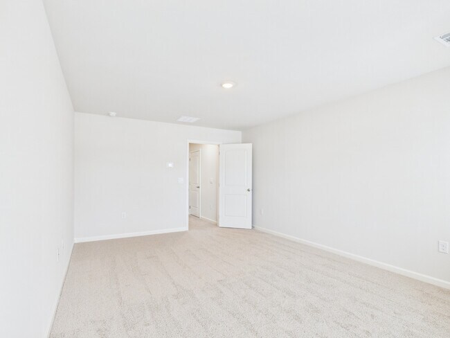 Building Photo - Beautiful New Construction END UNIT Townhome – Now Available for Lease!