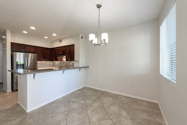 Building Photo - Serenity and Luxury Abound in Eastlake!