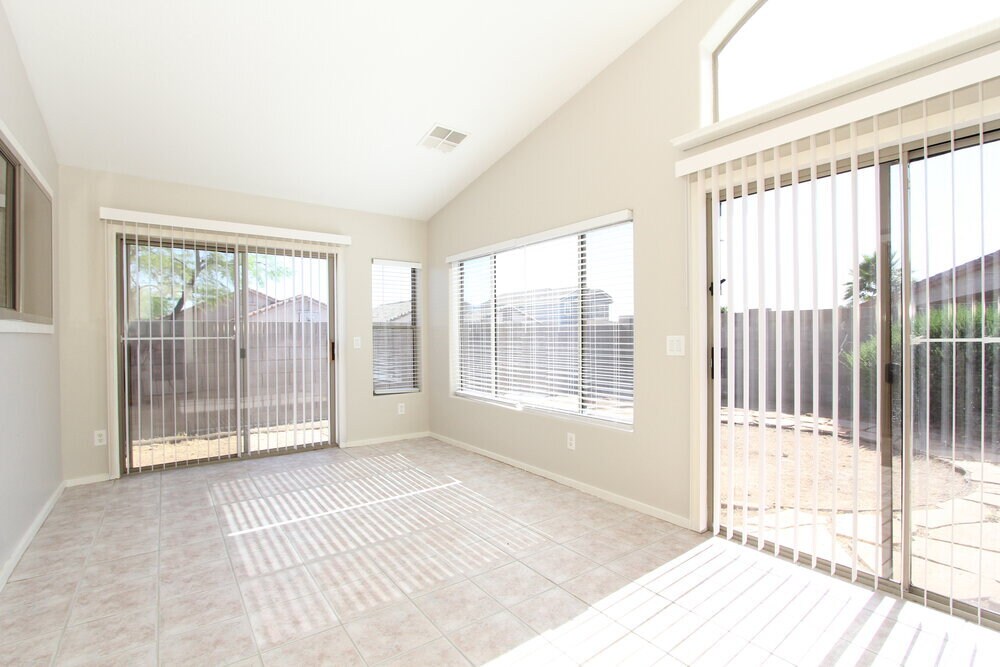 Building Photo - 306 N Wildrose