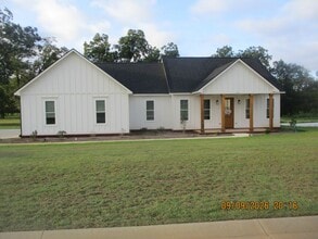 Building Photo - 172 Belmont Dr