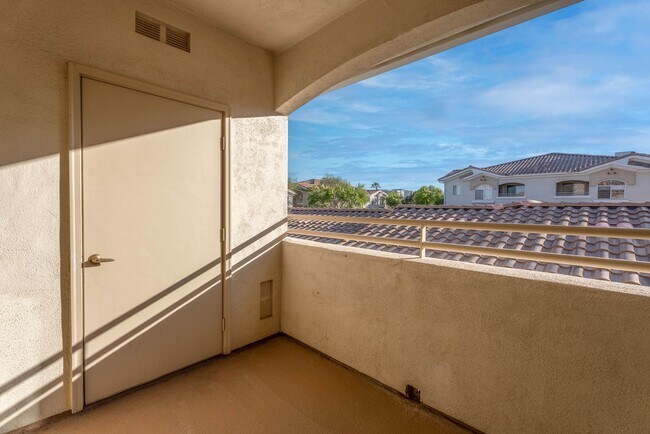 Building Photo - 10001 Crimson Palisades Pl