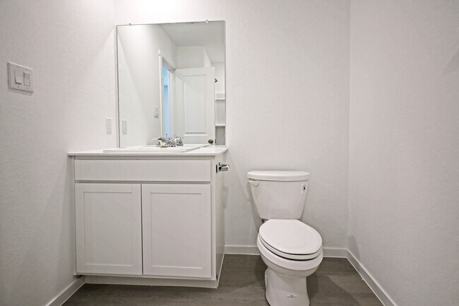 Building Photo - 298 Tahoe Ave