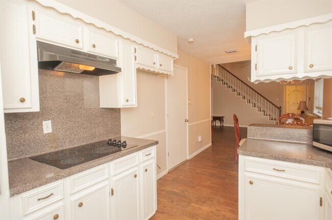 Building Photo - 10606 Kirkhall Dr