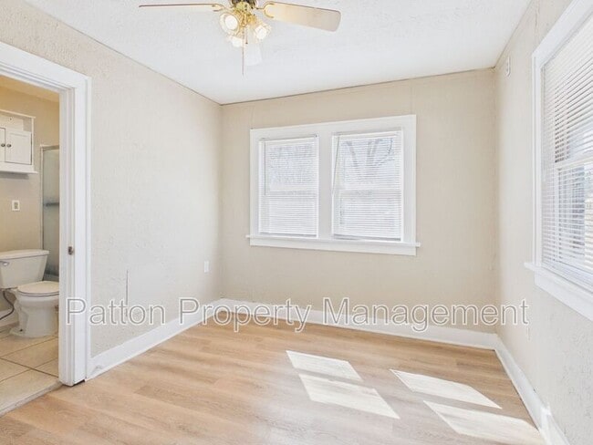 Building Photo - 3411 S Polk St