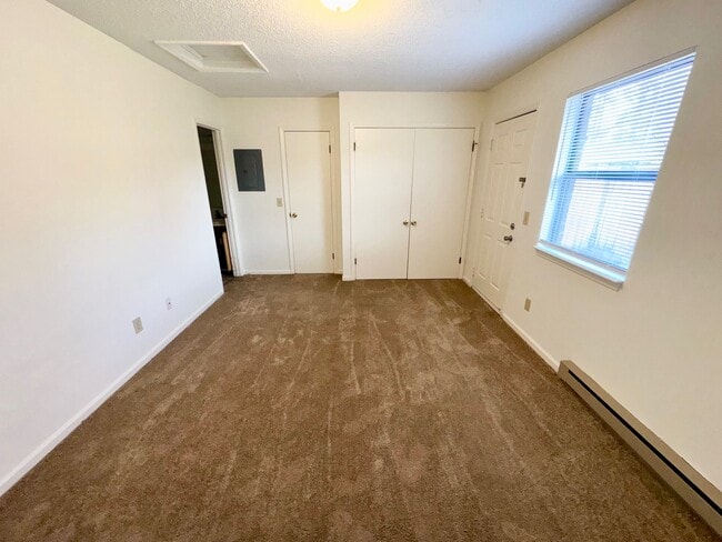 Building Photo - 712 Patton Cir