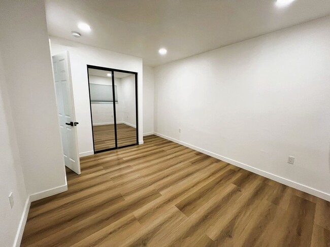 Building Photo - 13811 La Pat Pl