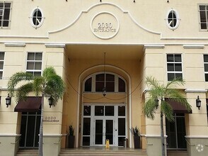 Building Photo - 2030 Douglas Rd